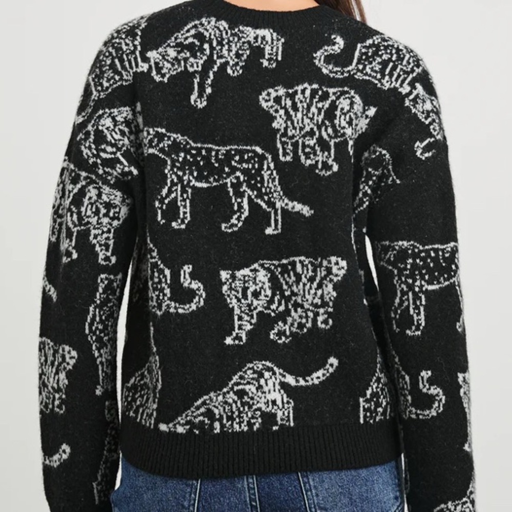 Faith & Zoe Black and White Leopard Print Sweater - Picture 4 of 8